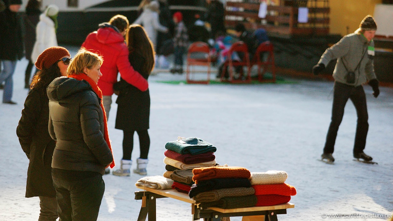 Amsterdam frozen canals, selling sweaters