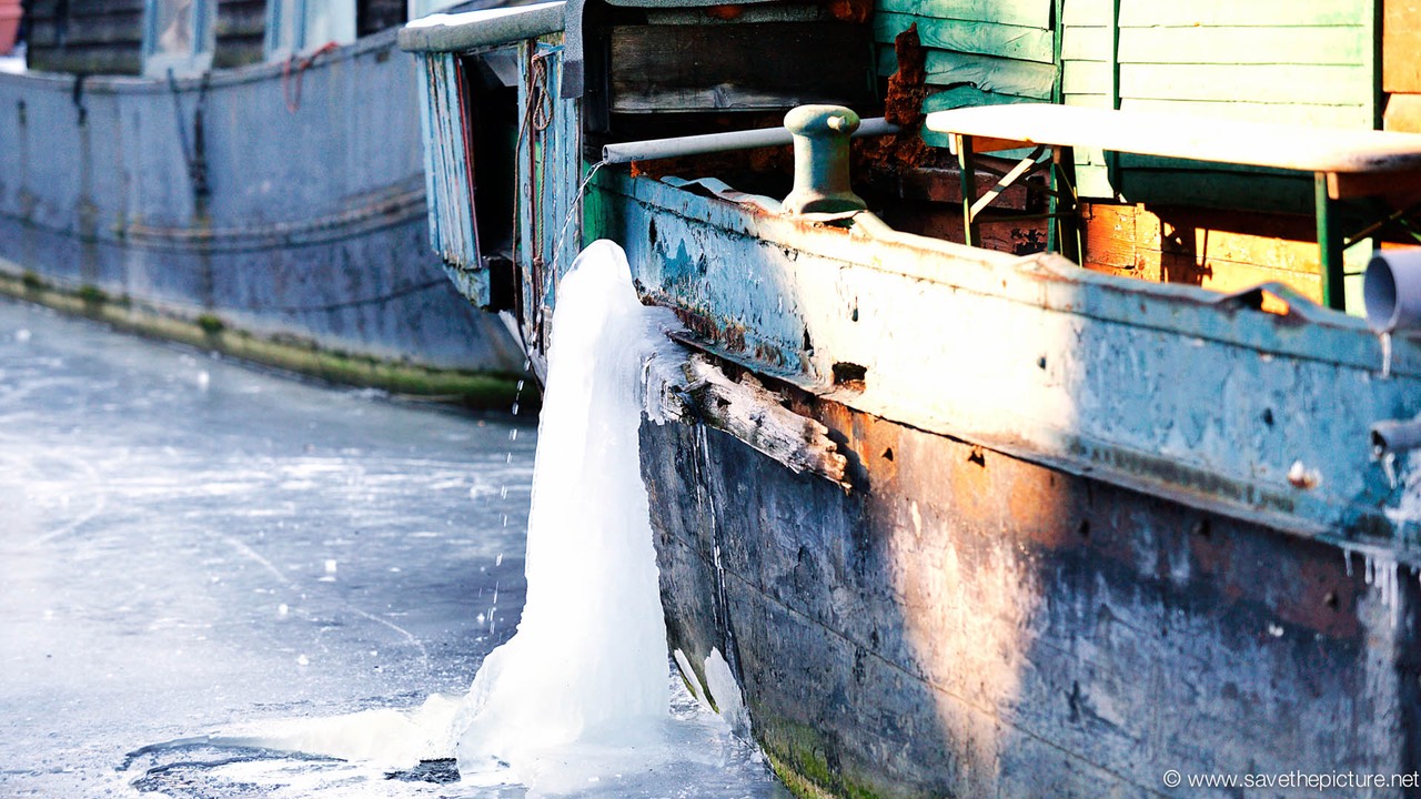 Amsterdam frozen canals, water art