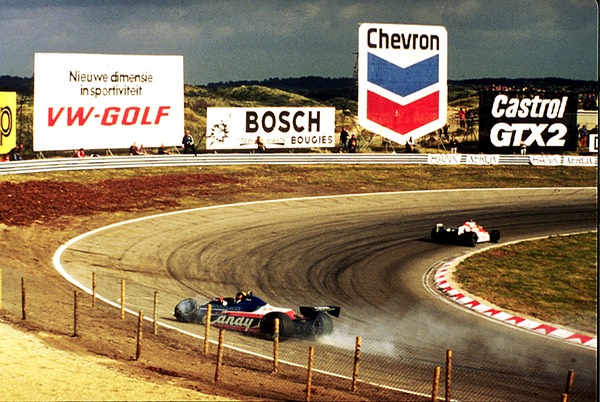 Crash Derek Day, Formula 1 car racing at Zandvoort Netherlands 