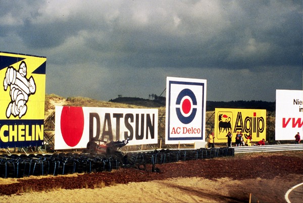 Crash Derek Day, Formula 1 car racing at Zandvoort Netherlands 