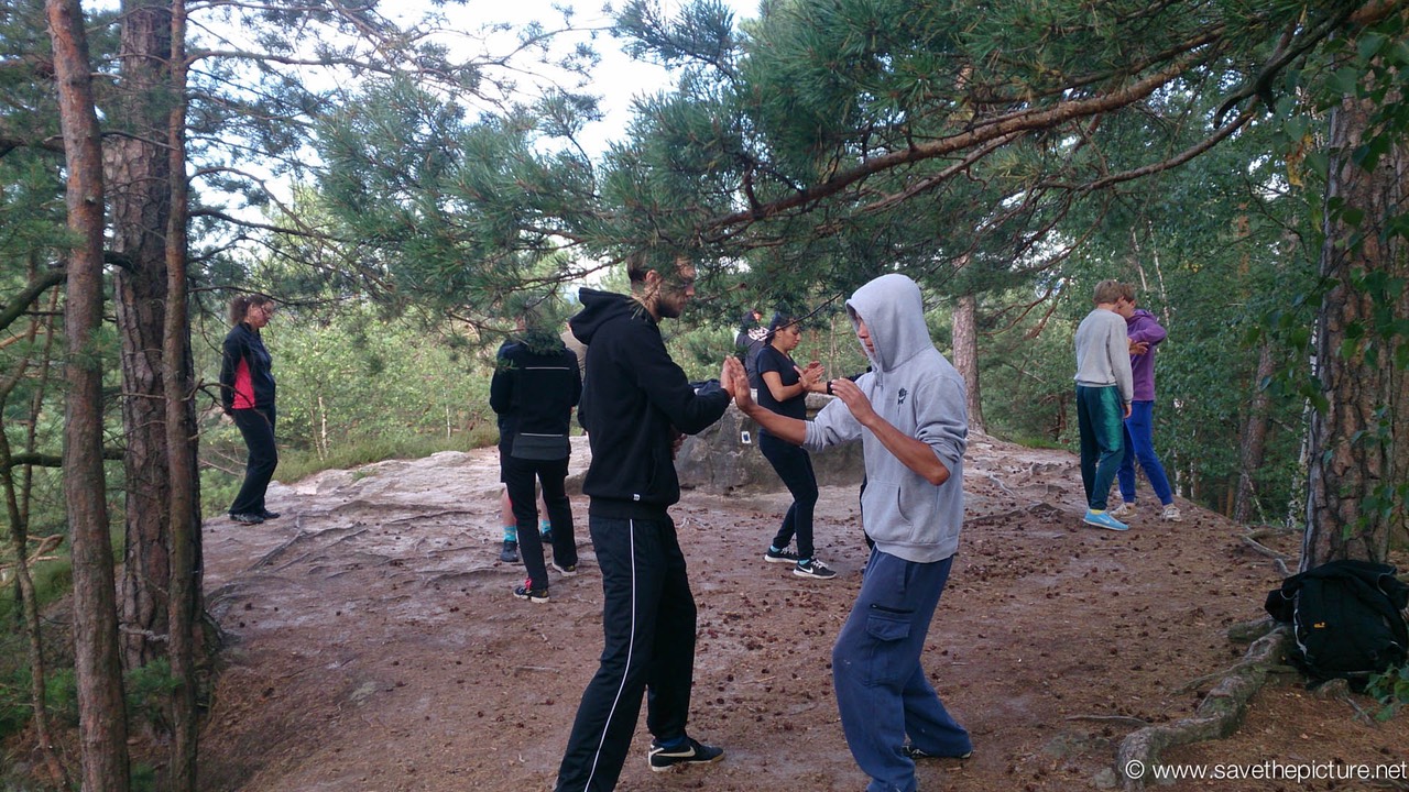 Early morning pushing hands Patak