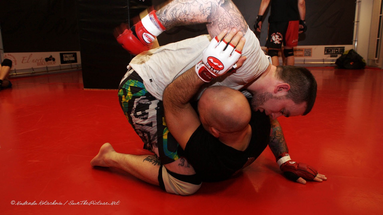 MMA ground control 5