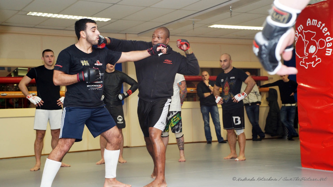 MMA stand up training, crosspunch Ivan Hippolyte 1